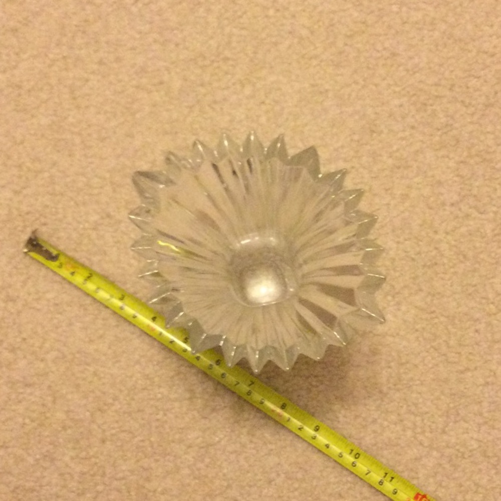 Vases - Picture 2 of 6